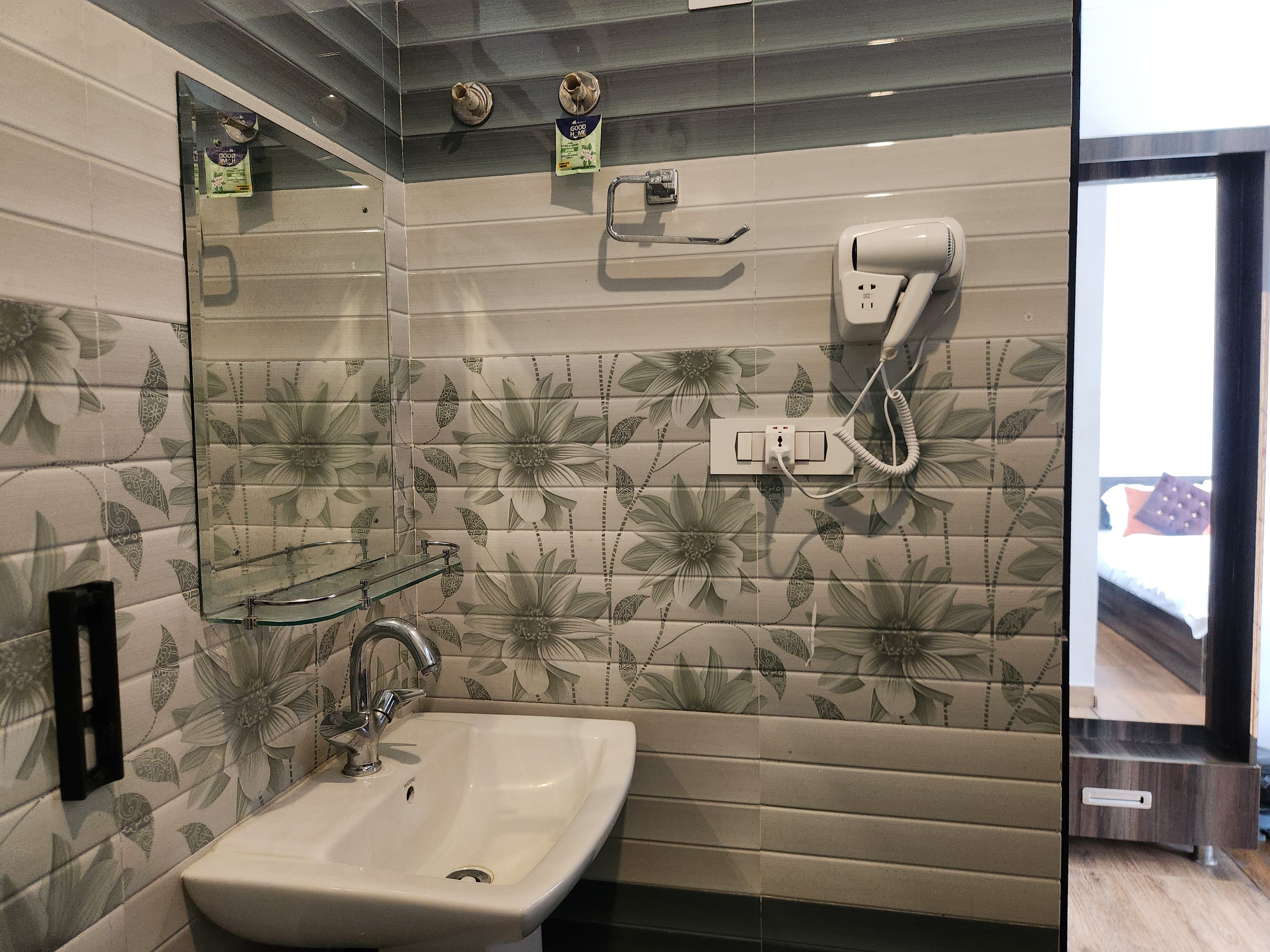 Standard Deluxe Room - Draft Hotel Bir Billing